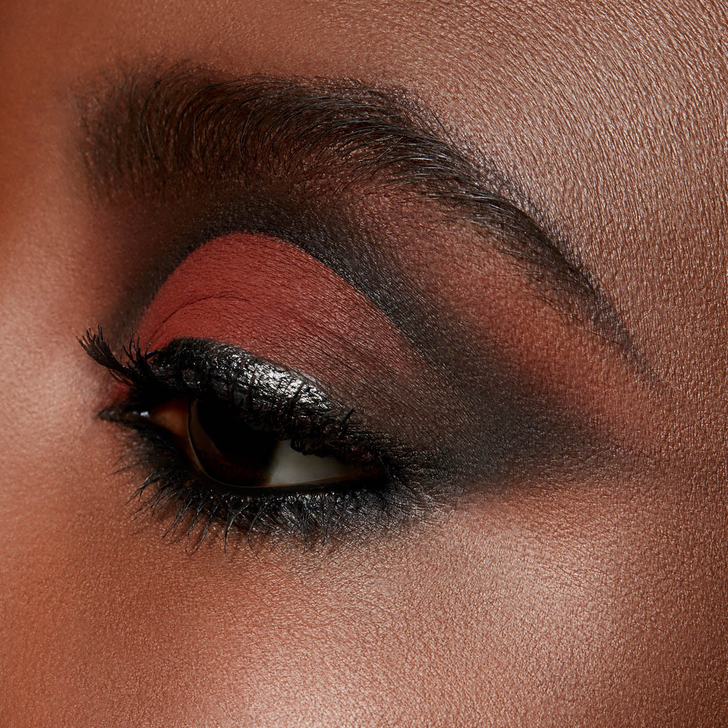 POWDER KISS EYE SHADOW DEVOTED TO CHILI